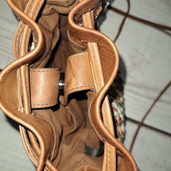 Handcrafted in India Genuine Leather Bucket Bag Purse - Picture 7 of 9